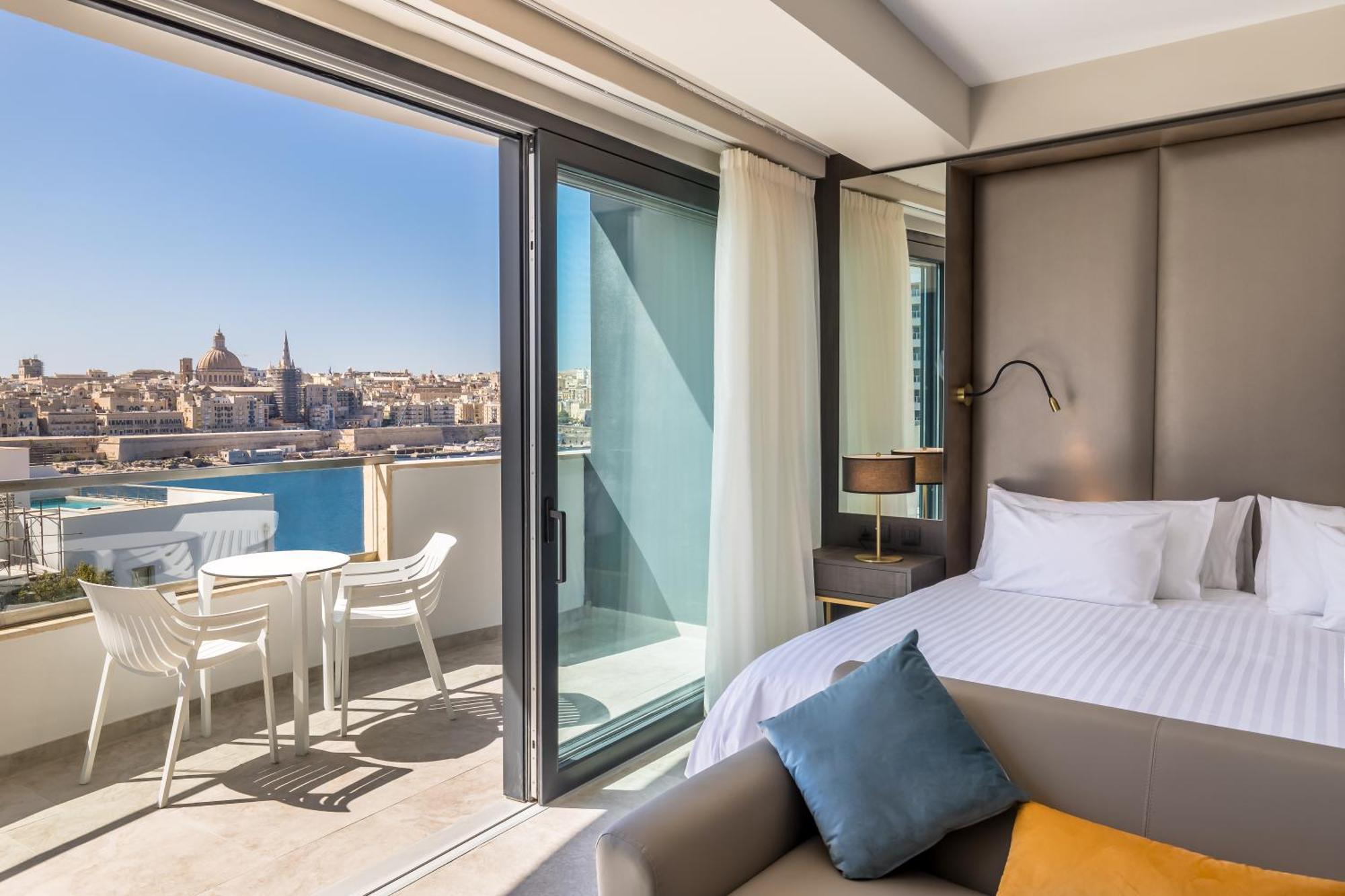 Deluxe Doppel-/Zweibettzimmer mit Meerblick